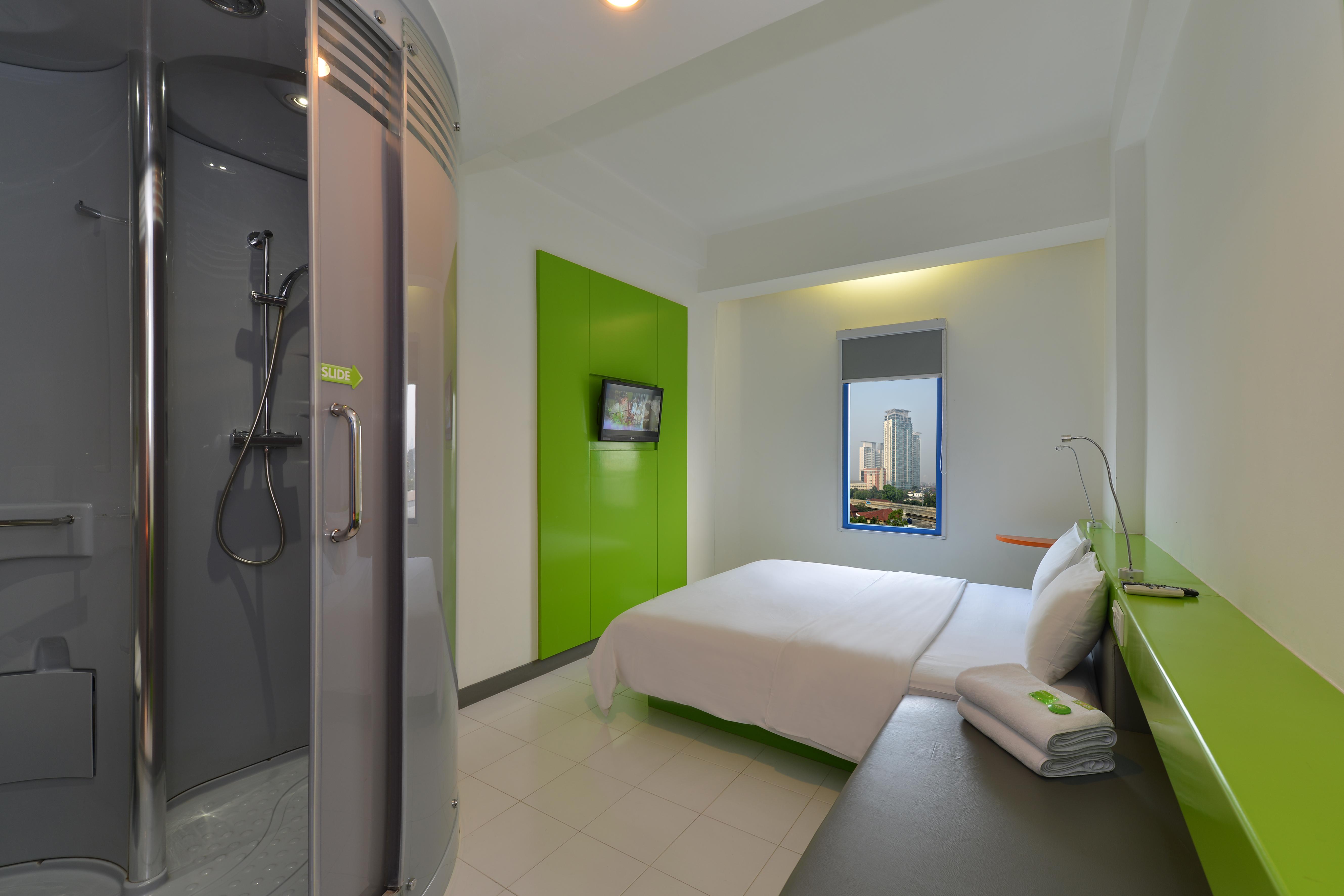 Pop! Hotel Kemang Jakarta Exterior foto
